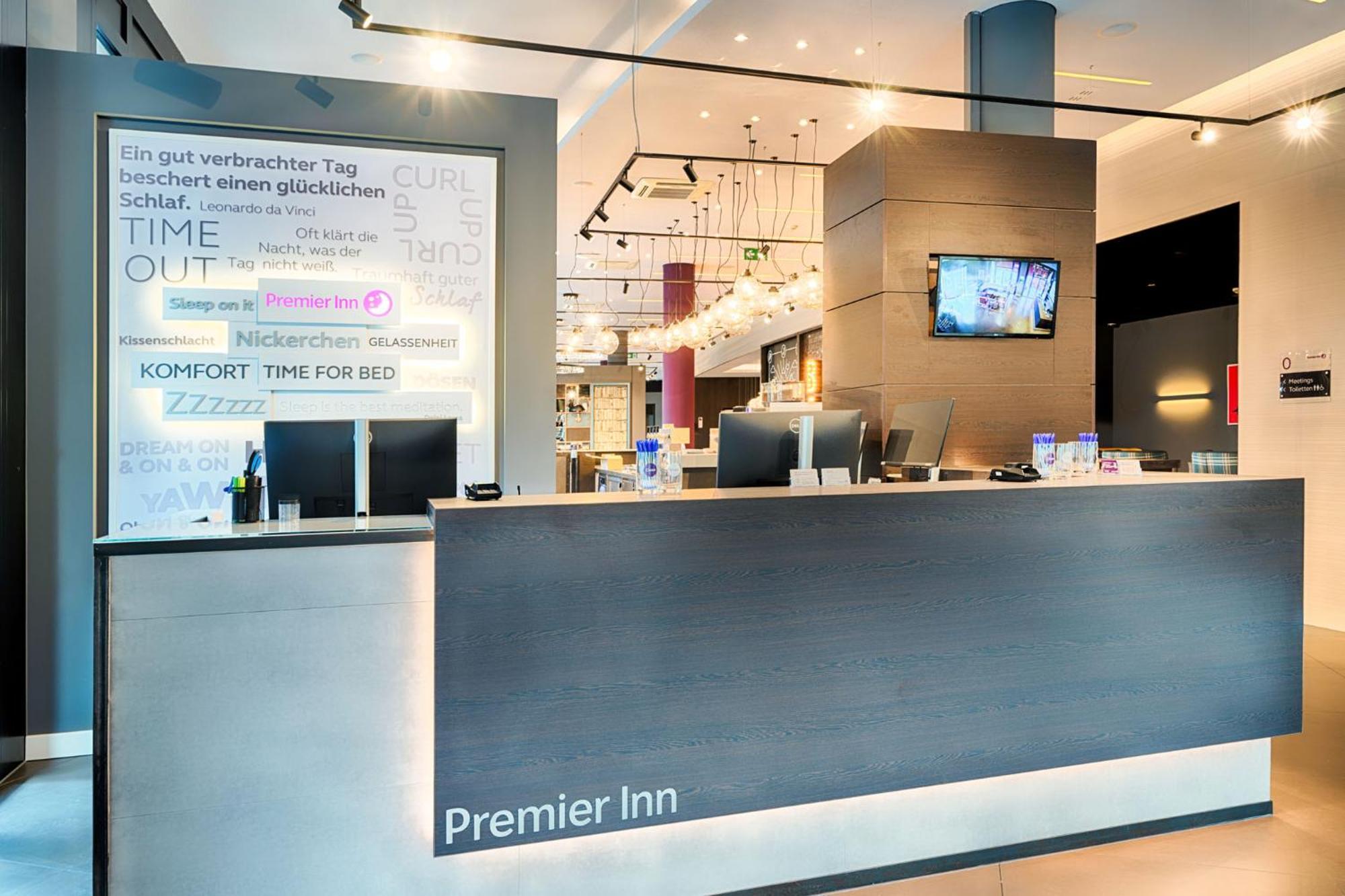 Premier Inn Heilbronn City Centre Exterior foto